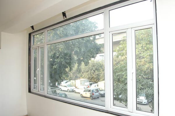 Jendela UPVC Kantor di Bali