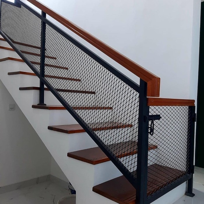 Pasang Railing Tangga Minimalis di Bekasi